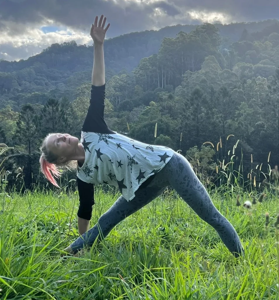 Classical yoga training with Soshin